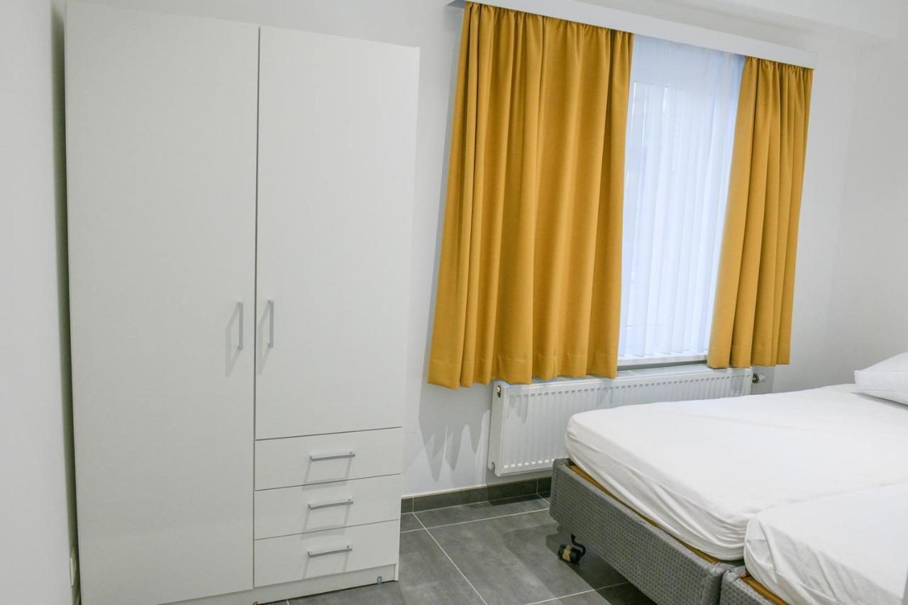Modern Gelijkvloers Gezinsappartement Knokke-Heist Eksteriør bilde